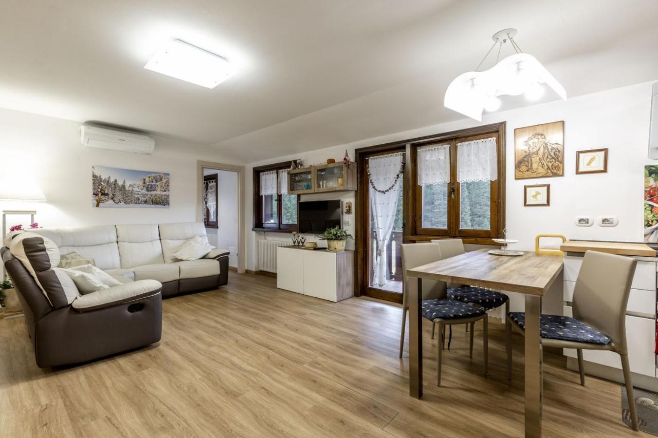 Des Alpes 2 Διαμέρισμα Canazei Εξωτερικό φωτογραφία